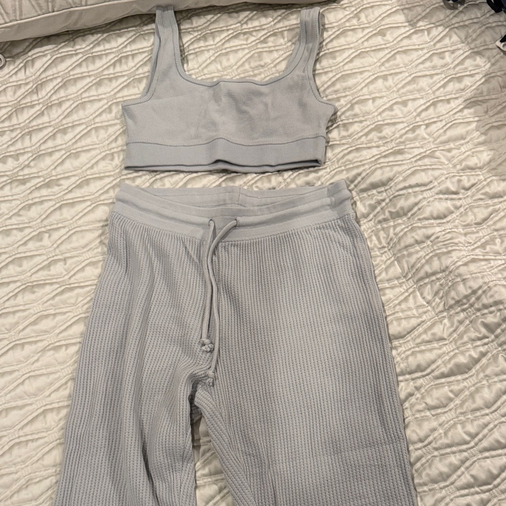 Zara Women's Gray waffle lounge set